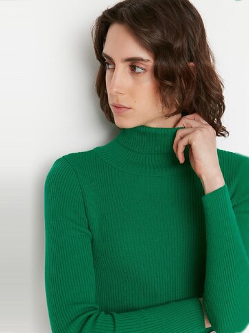 Pullover di Trendyol in verde