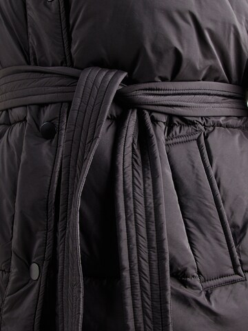 YAS Bodywarmer 'YASMerla' in Zwart