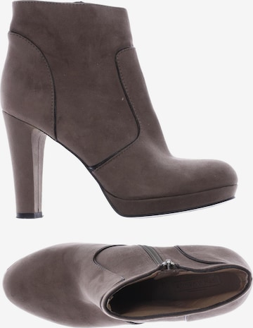 5TH AVENUE Dress Boots in 38 in Brown: front