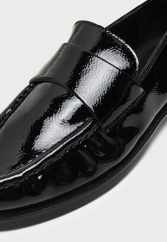 CLARKS Slipper 'Straven2' – černá