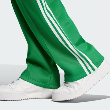 Regular Pantalon ADIDAS ORIGINALS en vert