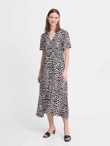 Robe-chemise 'Joella' b.young en blanc
