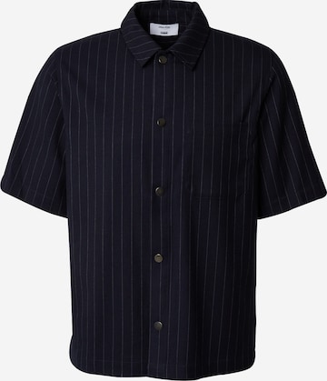 DAN FOX APPAREL - Ajuste regular Camisa 'Phil' en azul: frente