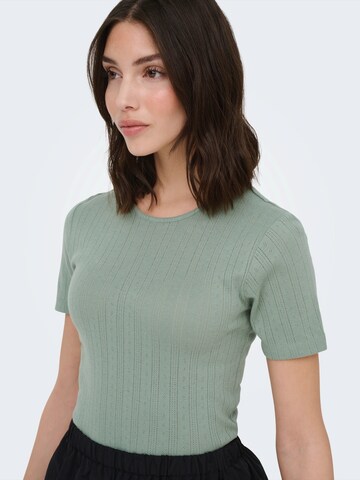 Tricou de la JDY pe verde