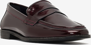 Chaussure basse Derimod en rouge : devant