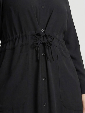 Guido Maria Kretschmer Curvy Puseromekko 'Lina' värissä musta