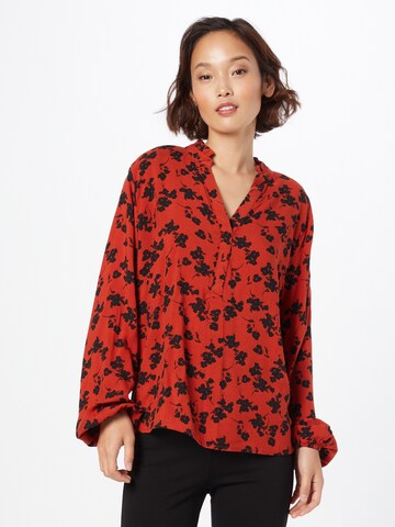 b.young Blouse 'Josa' in Rood: voorkant