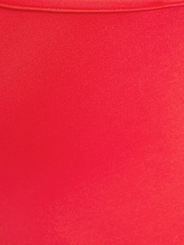 Bershka Mekko värissä punainen