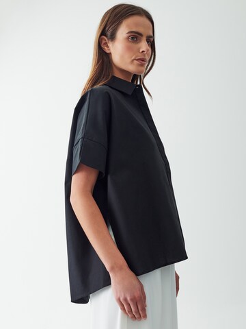 Willa Blouse 'DILLAN' in Black