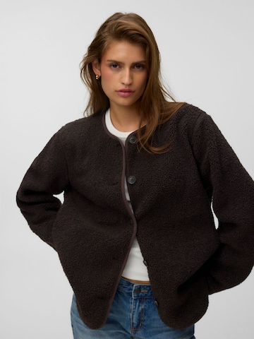 Veste mi-saison 'VMKimberly' VERO MODA en marron : devant
