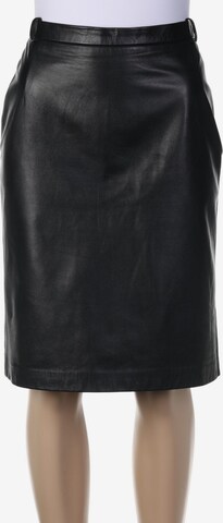 MODÈLE ALGO Skirt in L in Black: front