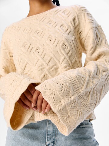 OBJECT Sweater in Beige