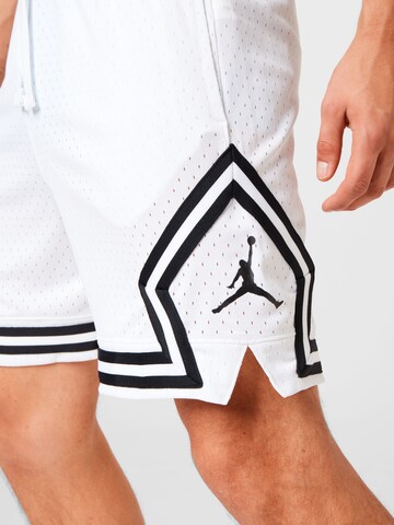 Jordan - Loosefit Pantalón deportivo 'Diamond' en blanco