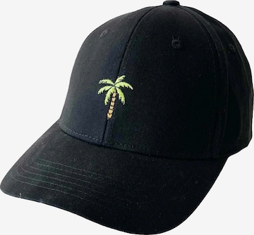 Mikon Cap in Black: front