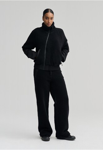 elho - regular Pantalón en negro: frente