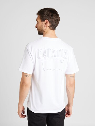 LEVI'S ® T-Shirt 'Levi's® Red Tab™ Vintage Tee' in Weiß