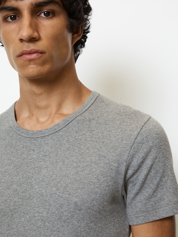 Marc O'Polo T-Shirt ' Iconic Rib ' in Grau