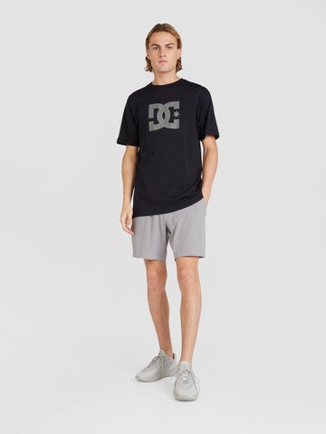 Tricou 'STAR' de la DC Shoes pe negru