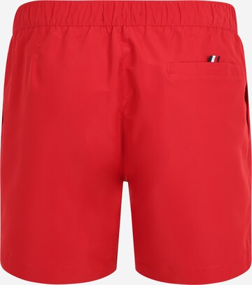 Tommy Hilfiger Swimwear Plus Kratke kopalne hlače | rdeča barva