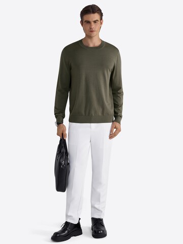 Vantory Sweater in Green