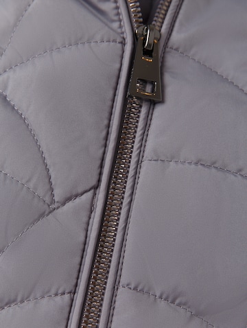 Finn Flare Steppjacke in Grau
