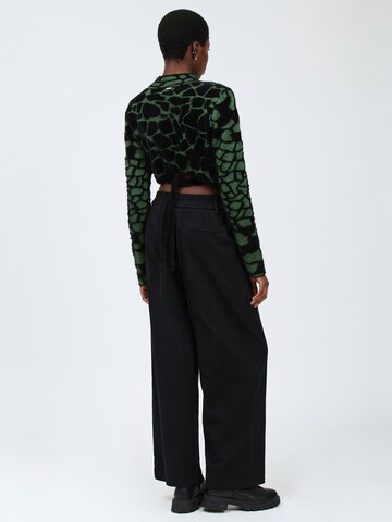 Influencer Pullover in Grün