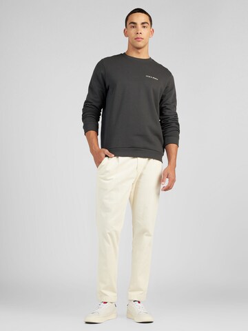 Lyle & Scott - Sweatshirt em cinzento