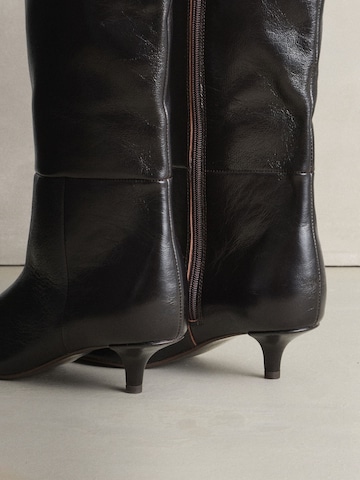 Cizme de la Next pe maro