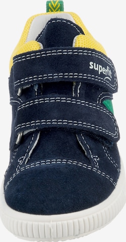 SUPERFIT Обувки за прохождане 'Moppy' в синьо