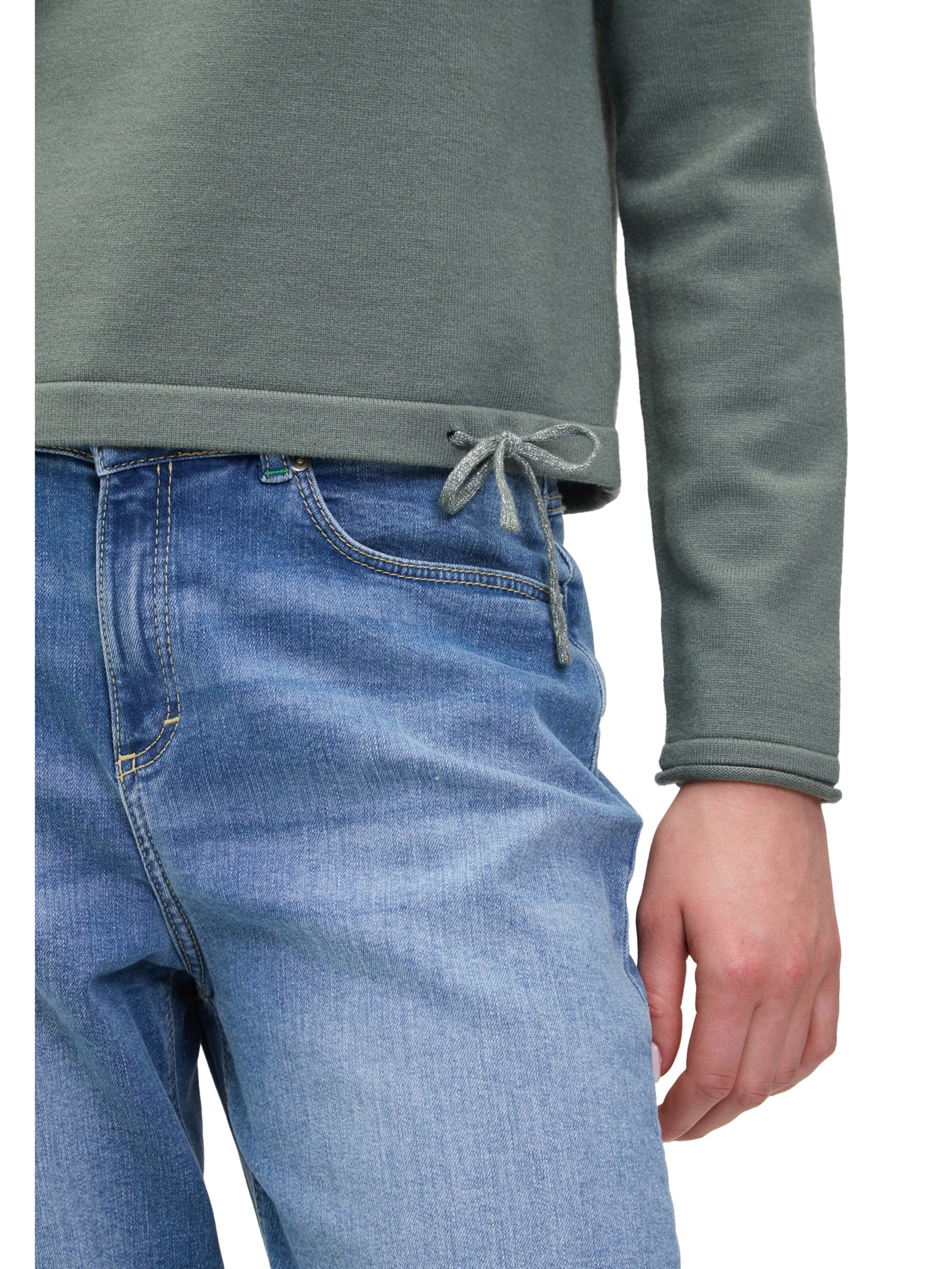 Cartoon Sweater in Grey