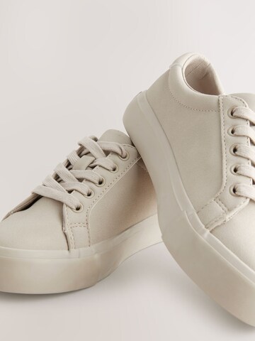 Baskets Next en beige