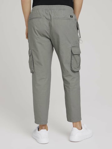 TOM TAILOR DENIM Regular Cargohose in Grau