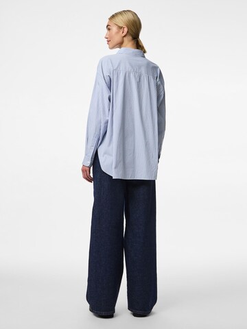 PIECES Bluse 'FEMME' i blå
