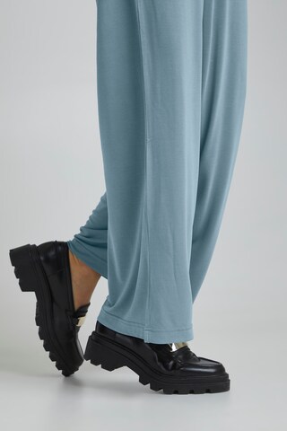 Wide leg Pantaloni 'PERL' di b.young in blu