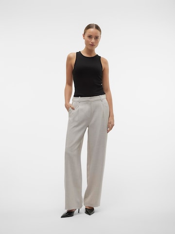 VERO MODA Wide Leg Bukser med lægfolder 'VMCassidy' i grå
