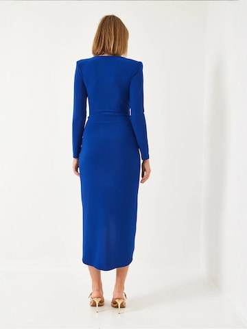 Robe Bianco Lucci en bleu