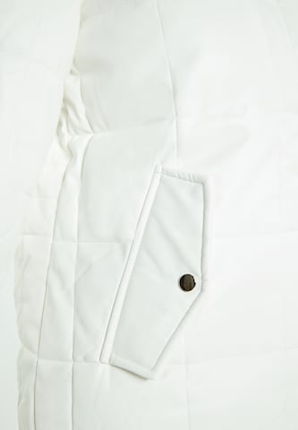 Usha Between-Season Jacket 'Lurea' in White