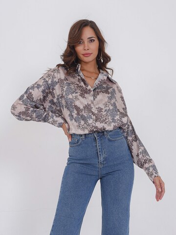 FRESHLIONS Blouse 'Andreia' in Beige: voorkant