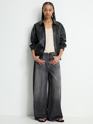 Pull&Bear Jacke in Schwarz