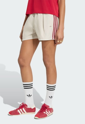ADIDAS ORIGINALS Normální Kalhoty se sklady v pase 'Resort' – béžová: přední strana