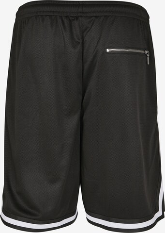 Regular Pantaloni de la Urban Classics pe negru