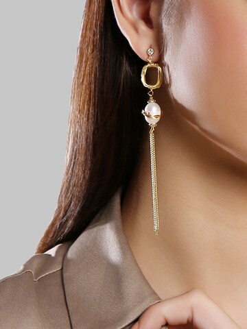 MISH Earrings 'Fiza' in Gold: front
