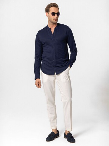 Antioch - Ajuste regular Camisa en azul