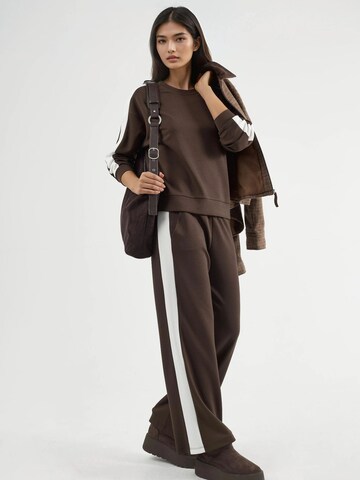 Hiccup - Fato de jogging em castanho: frente