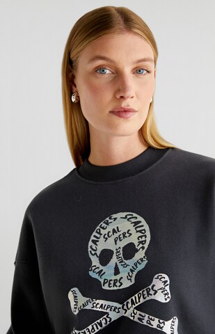 Scalpers Sweatshirt in Grey