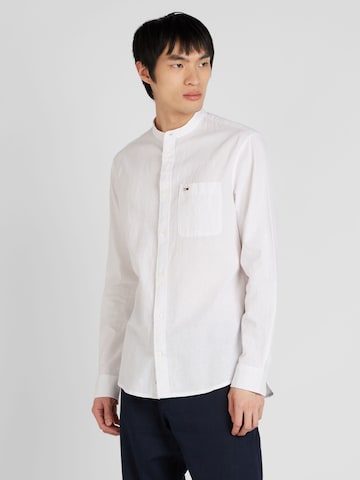 TOMMY HILFIGER Regular fit Button Up Shirt 'MAO' in White: front