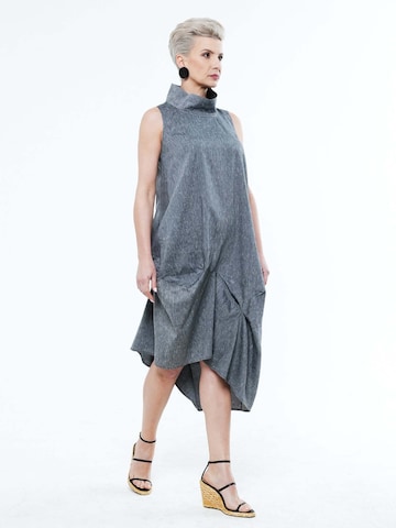 Robe d’été Metamorphoza en gris