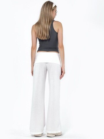 Loosefit Pantaloni di Busem in grigio