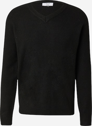 DAN FOX APPARELPulover 'Bela' - crna boja: prednji dio