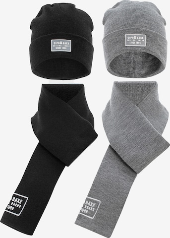 CIPO & BAXX Beanie in Grey: front